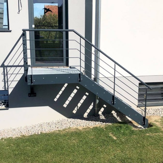 BACKGROUND2 675X675 | Litzlerinox Métallerie : escaliers, caillebotis, terrasse et garde-corps métallique près de Saint-Louis Audincourt 0